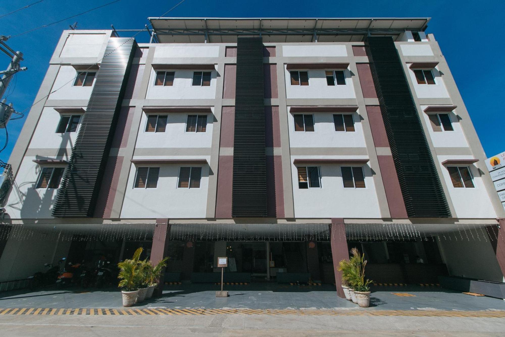 Reddoorz @ Leoncia Apartelle Mandaue City Exterior photo
